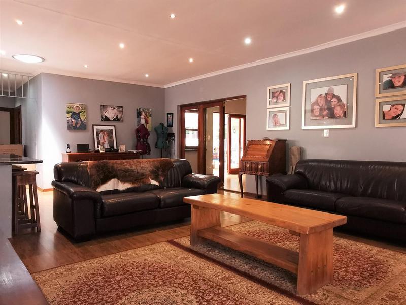 4 Bedroom Property for Sale in Roundhay Western Cape